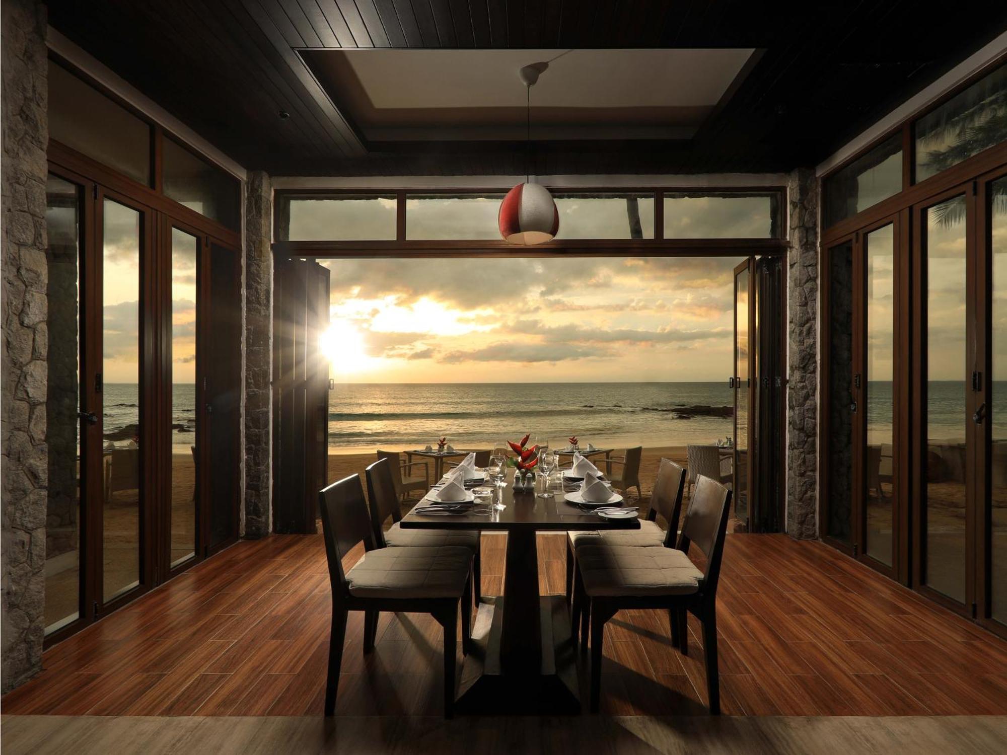 Natai Beach Resort&Spa - SHA Plus Exterior foto