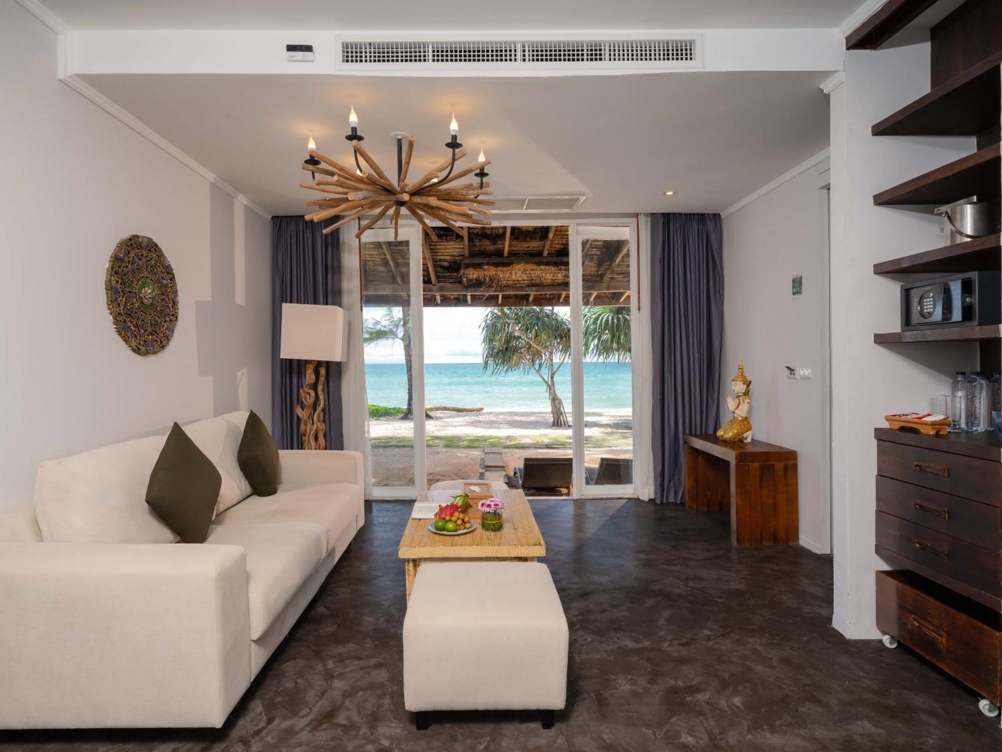 Natai Beach Resort&Spa - SHA Plus Zimmer foto